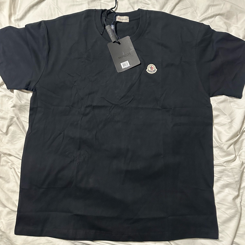 Moncler Black  Tee t shirt size Large